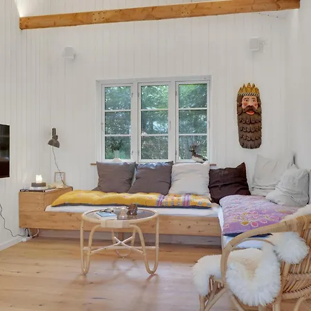 Awesome In With Kitchen Holiday home *